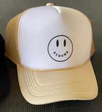 Load image into Gallery viewer, Smiley Trucker - white / beige / black
